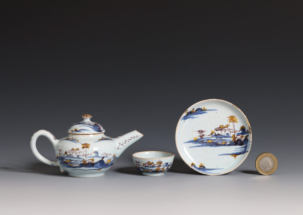 A MINIATURE ENGLISH DELFTWARE PART SERVICE