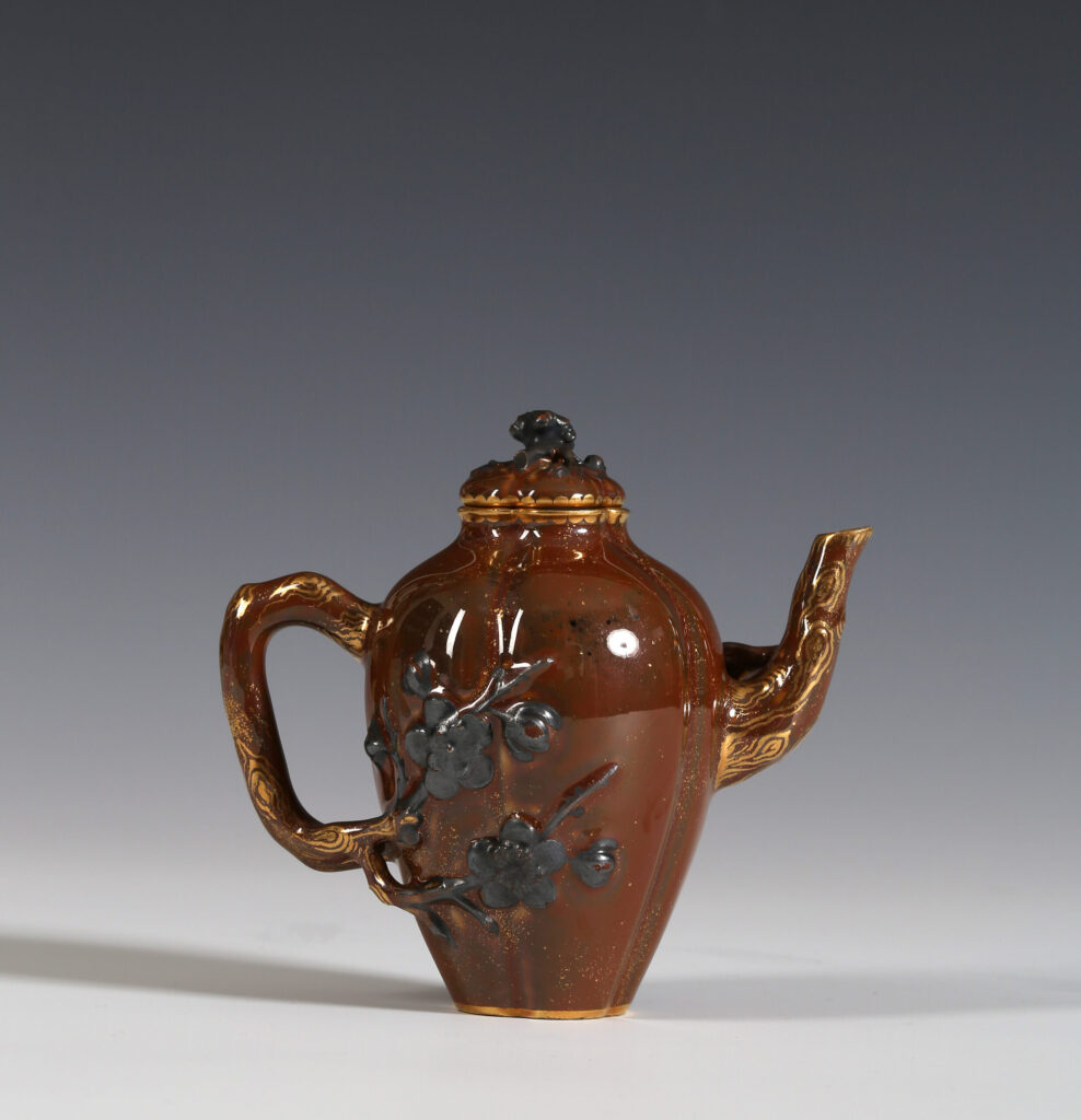 A HARD-PASTE SÈVRES TEAPOT