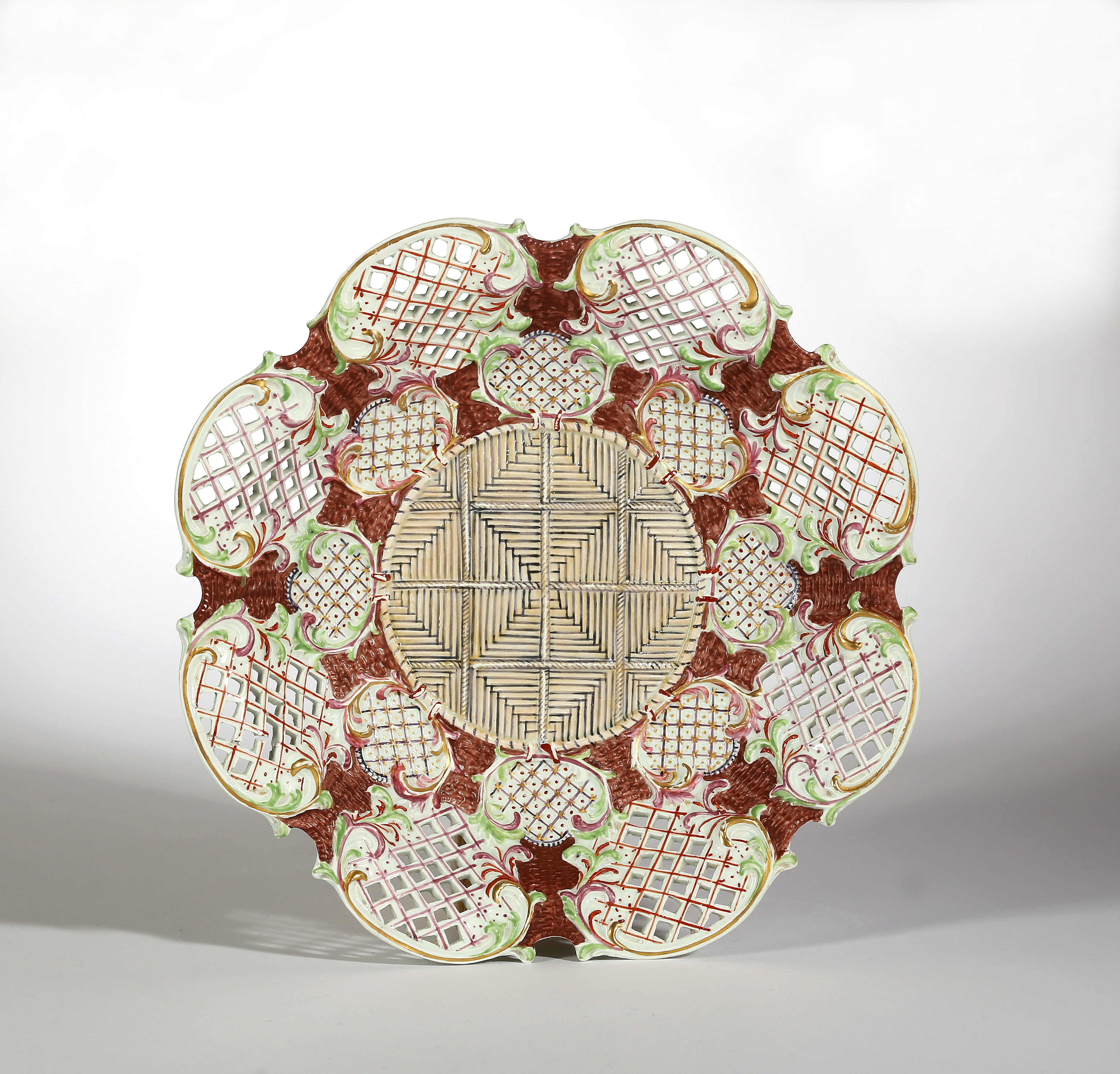 A VAUXHALL POLYCHROME PIERCED DISH